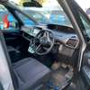 Nissan Serena epower silver 2018 thumb 2