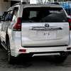 Toyota Land Cruiser Prado TZG thumb 4
