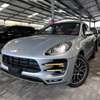 Porsche macan Turbo 2018 sunroof thumb 1