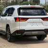 2020 Lexus LX600 thumb 6
