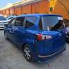 Toyota sienta hybrid thumb 10