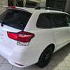 Toyota corolla Fielder White 2019 2WD thumb 4