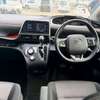Toyota sienta thumb 3