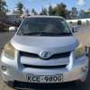 Toyota IST thumb 3