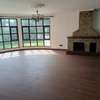 5 Bed House with En Suite at Ridgeways thumb 3