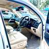 Toyota Land cruiser 4.6 V8 ZX 2017 model white fully loaded thumb 3