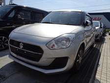 2019 SUZUKI SWIFT XG