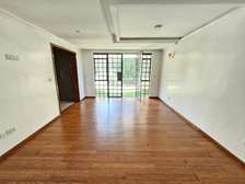 4 Bed House with En Suite in Kitisuru