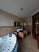 5 Bed Townhouse with En Suite in Lavington