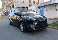 Toyota sienta normal 2020 model