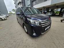 Toyota Noah 2017 car for hire