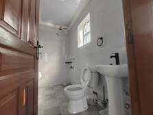 3 Bed House with En Suite in Gikambura