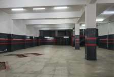 5,500 ft² Warehouse with Parking in Industrial Area