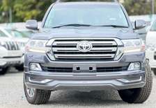 TOYOTA LAND CRUISER V8