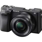Sony A6400 + 15-50MM Camera