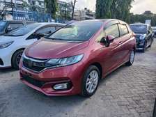 HONDA FIT HYBRID 2018. 700k