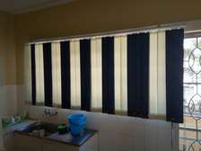 drapes vertical