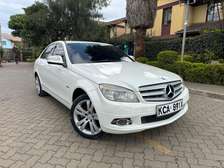 Mercedes Benz C200 (Super Clean)