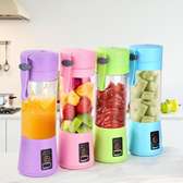 Portable Blender, USB Rechargeable Personal Size Blender