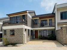 4 Bed Townhouse with En Suite at Kimbo