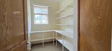 5 Bed Townhouse with En Suite in Thigiri