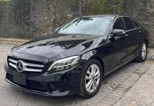 Mercedes Benz c180