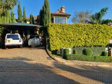 4 BED TOWNHOUSE EN SUIT WITH DSQ FOR SALE IN LORESHO,