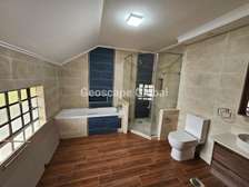4 Bed Townhouse with En Suite in Kitisuru