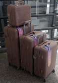 4 in 1 Luxurious unbreakable Suitcase*