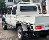 TOYOTA LANDCRUISER PICKUP DOUBLE CABIN 2018MODEL
