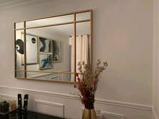 Mirrors in Vertical/Horizontal Mounting