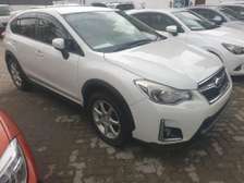 Subaru xv white colour