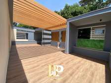 5 Bed Townhouse with En Suite in Lavington