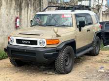TOYOTA FJ CRUISER 2017 MODEL (WE ACCEPT HIRE PURCHASE)