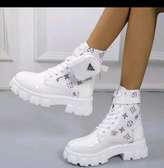 Ladies boots