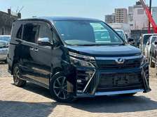 Toyota voxy metallic black
