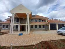 Own compound 6 bedroom at kitisuru