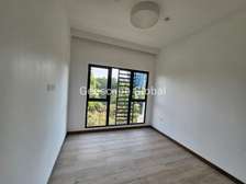 2 Bed Apartment with En Suite in Rosslyn