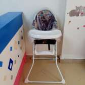 Unisex Baby High Chair/ Foldable Feeding Chair-Brown