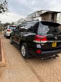 Toyota Land Cruiser V8 for hire in kenya