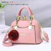 Trendy small handbags