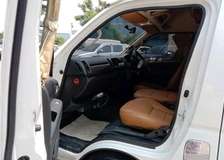 Toyota hiace 9l