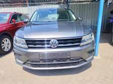 Volkswagen Tiguan Sunroof 2018 Grey