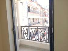 2 bedroom donholm opp greenspan