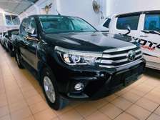 Toyota Hilux double cabin black 2017