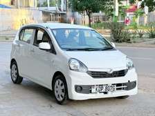 Daihatsu Mira  2017