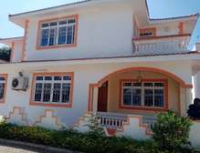 4 Bed Townhouse with En Suite at Baobab Road