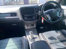 Mitsubishi outlander  hybrid sunroof