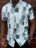 Short sleeves shirts