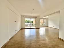 4 Bed Apartment with En Suite in Parklands